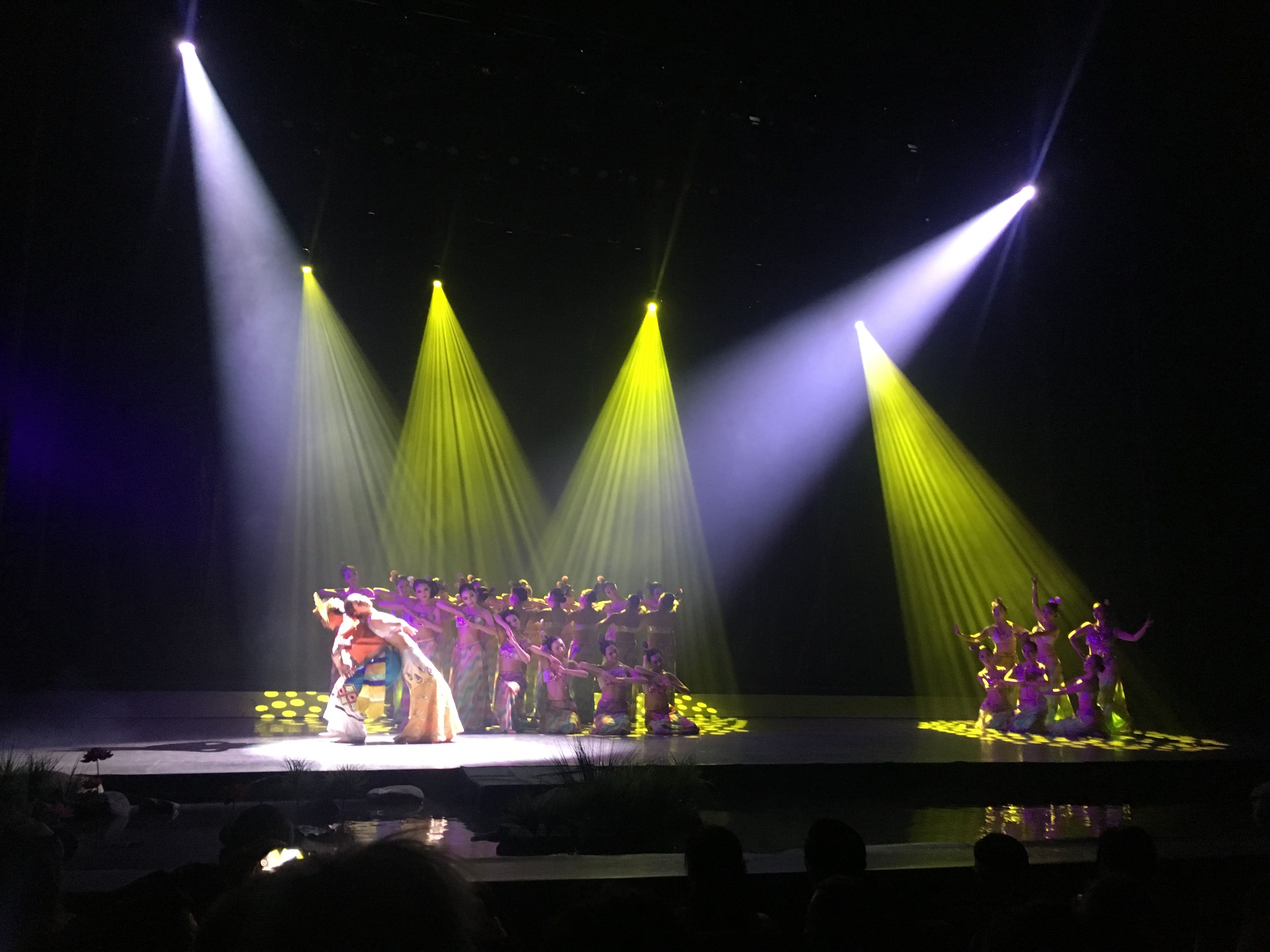 专业舞台灯光租赁 款式多样