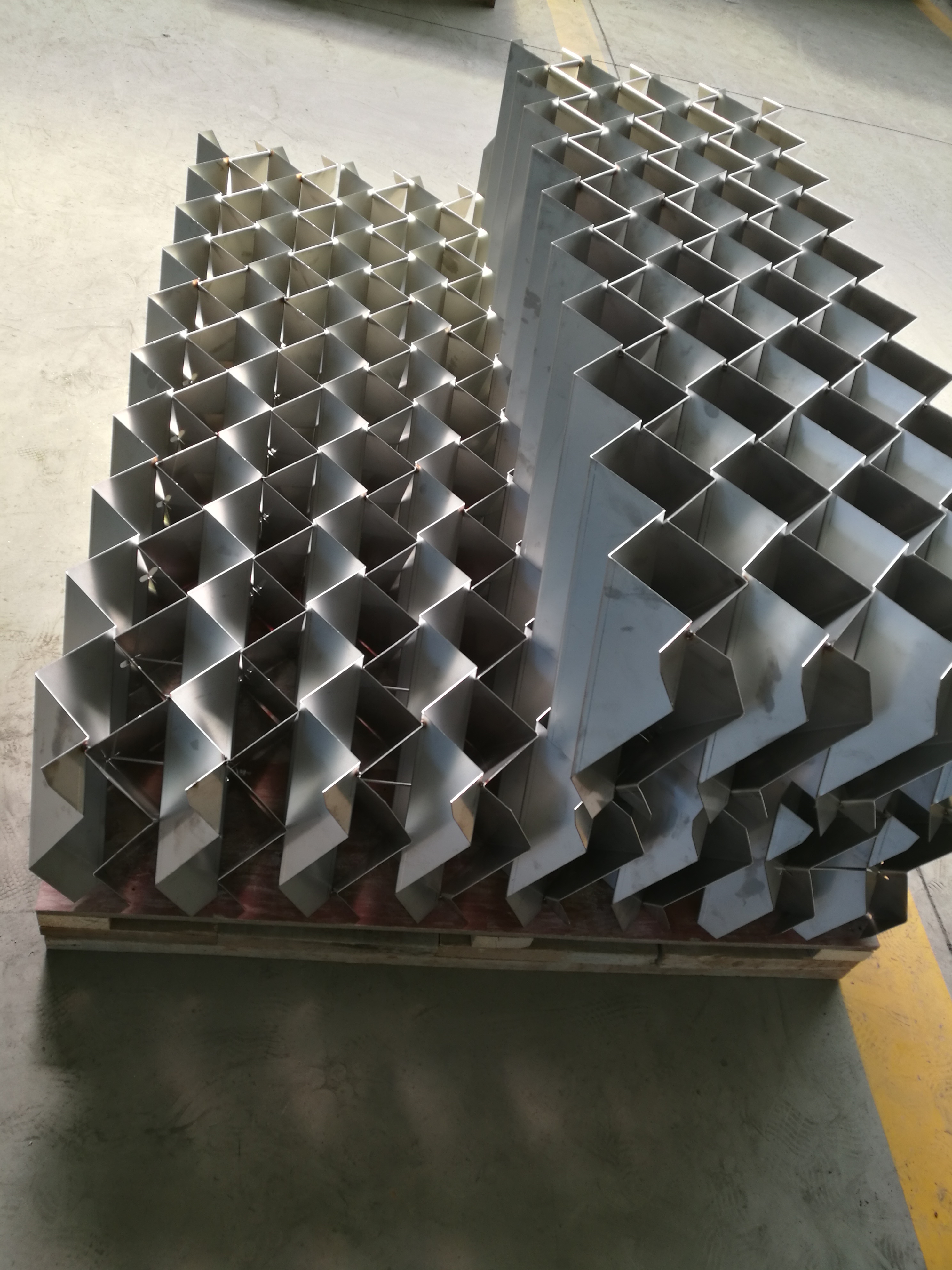 钣金加工-南通谐美金属制品有限公司