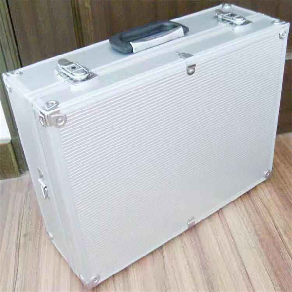 定做铝合金箱 铝箱 航空箱 铝合金拉杆箱 工具箱 仪器箱 设备箱